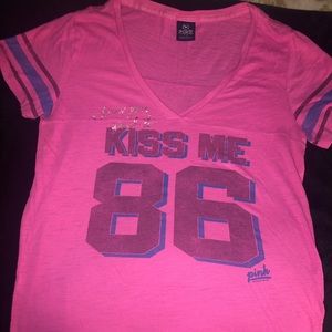 PINK VS pink T-shirt- Large